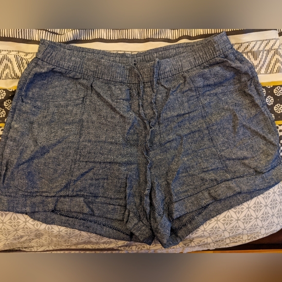 Old Navy High Waisted Linen-blend shorts - Picture 1 of 4